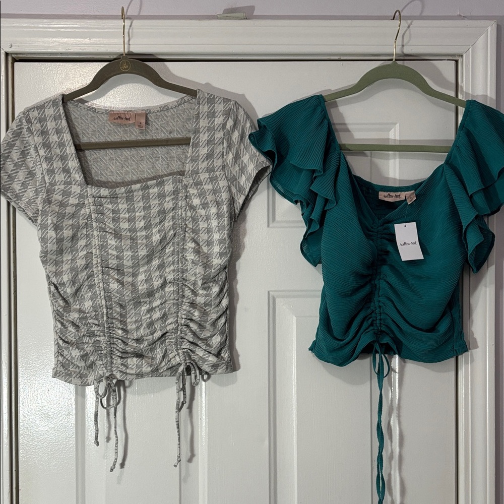 Willow & Root tops (2) Sizes Small New